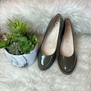 Gadea Women’s Marika Hunter Green Patent Leather Block Heal Pumps Size EU 37